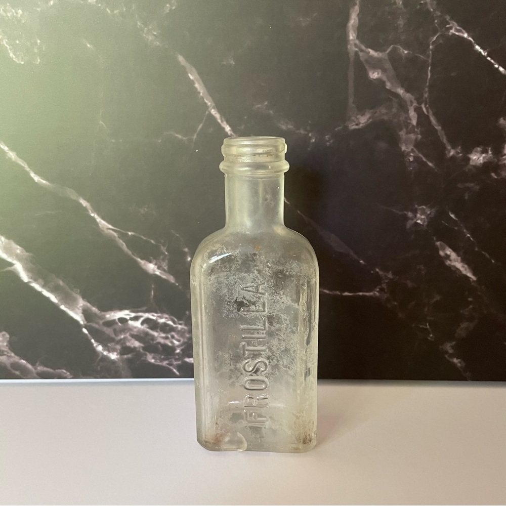 Antique FROSTILLA Holme's Fragrant Lotion Elmira NY Clear Blown Glass Bottle